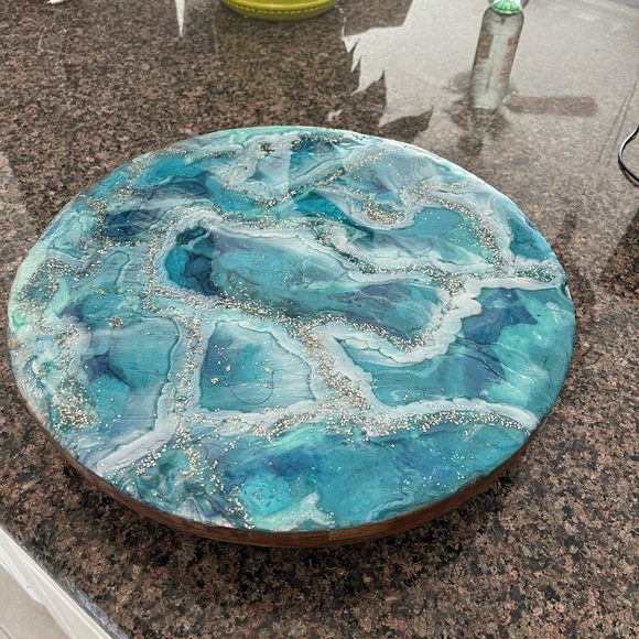 Hand made Resin design Lazy Suzy. - Picture 2 of 7